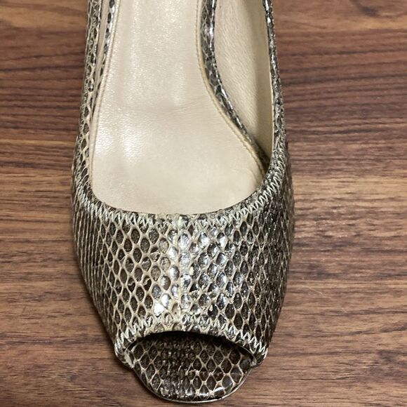 Prada Snakeskin Peep Toe Pumps with Block Heels. Size EU 36.5. - Picture 2 of 9
